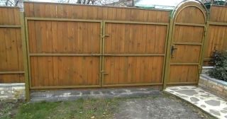 Купить распашные ворота деревянные Сочи, цена от 2731 руб.